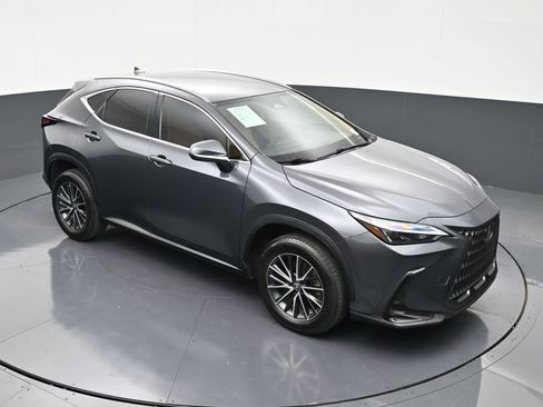 Used 2023 Lexus NX 250 FWD w/ Towing Package (2000 Lbs) image 18
