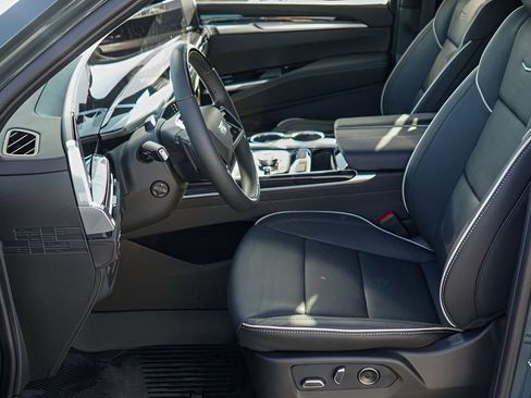 New 2026 Cadillac Escalade ESV Sport w/ Touring Package AWD/4WD image 10