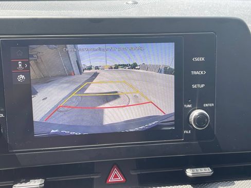 Certified 2025 Kia Sportage LX FWD image 16
