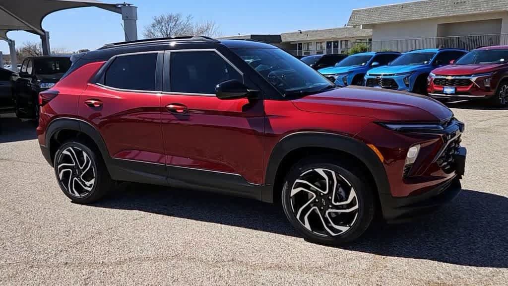 Used 2025 Chevrolet TrailBlazer RS w/ Convenience Package FWD image 9