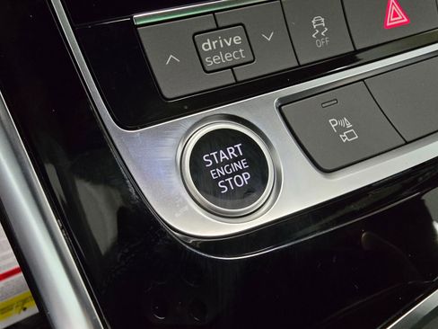 Used 2025 Audi Q8 Premium Plus w/ Premium Plus Package image 24