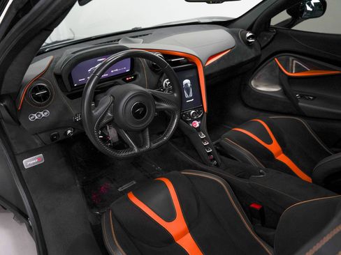 Used 2019 McLaren 720S Performance image 40
