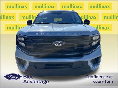 Certified 2025 Ford Expedition Max Active image 11