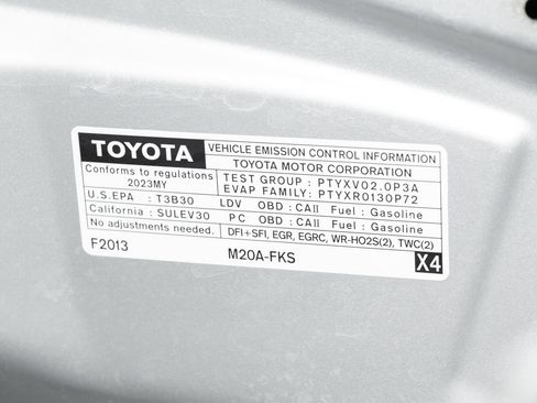 Used 2023 Toyota Corolla LE image 15