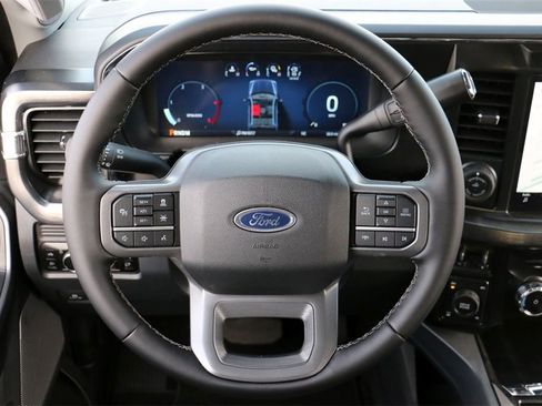 New 2026 Ford F250 Lariat w/ Black Appearance Package image 28