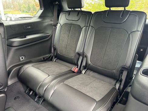 New 2025 Jeep Grand Cherokee L Altitude image 26