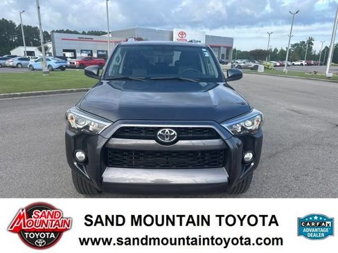 Used 2016 Toyota 4Runner SR5 RWD image 8