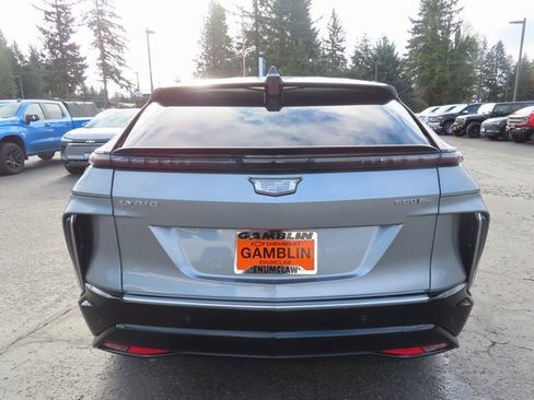 Used 2024 Cadillac Lyriq Luxury image 7