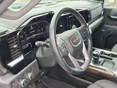 Used 2025 GMC Sierra 1500 Elevation w/ Preferred Package AWD/4WD image 10