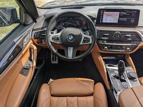 Used 2023 BMW 540i w/ M Sport Package RWD image 15