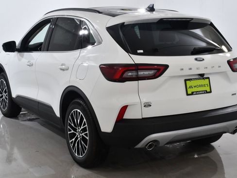 New 2025 Ford Escape SE w/ PHEV Premium Package FWD image 4