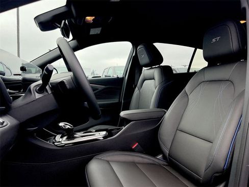 New 2026 Buick Envista Sport Touring w/ Convenience I Package image 18