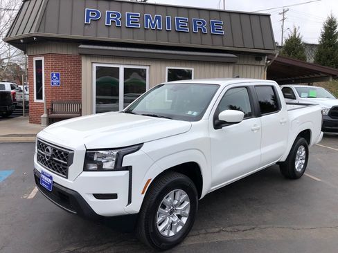 Used 2022 Nissan Frontier SV image 9