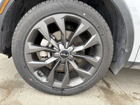 Used 2023 Kia Sorento SX Prestige image 48