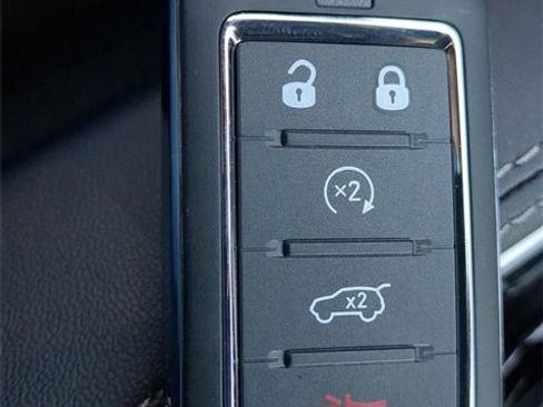 New 2024 Jeep Wagoneer 4WD w/ Premium Group I image 30