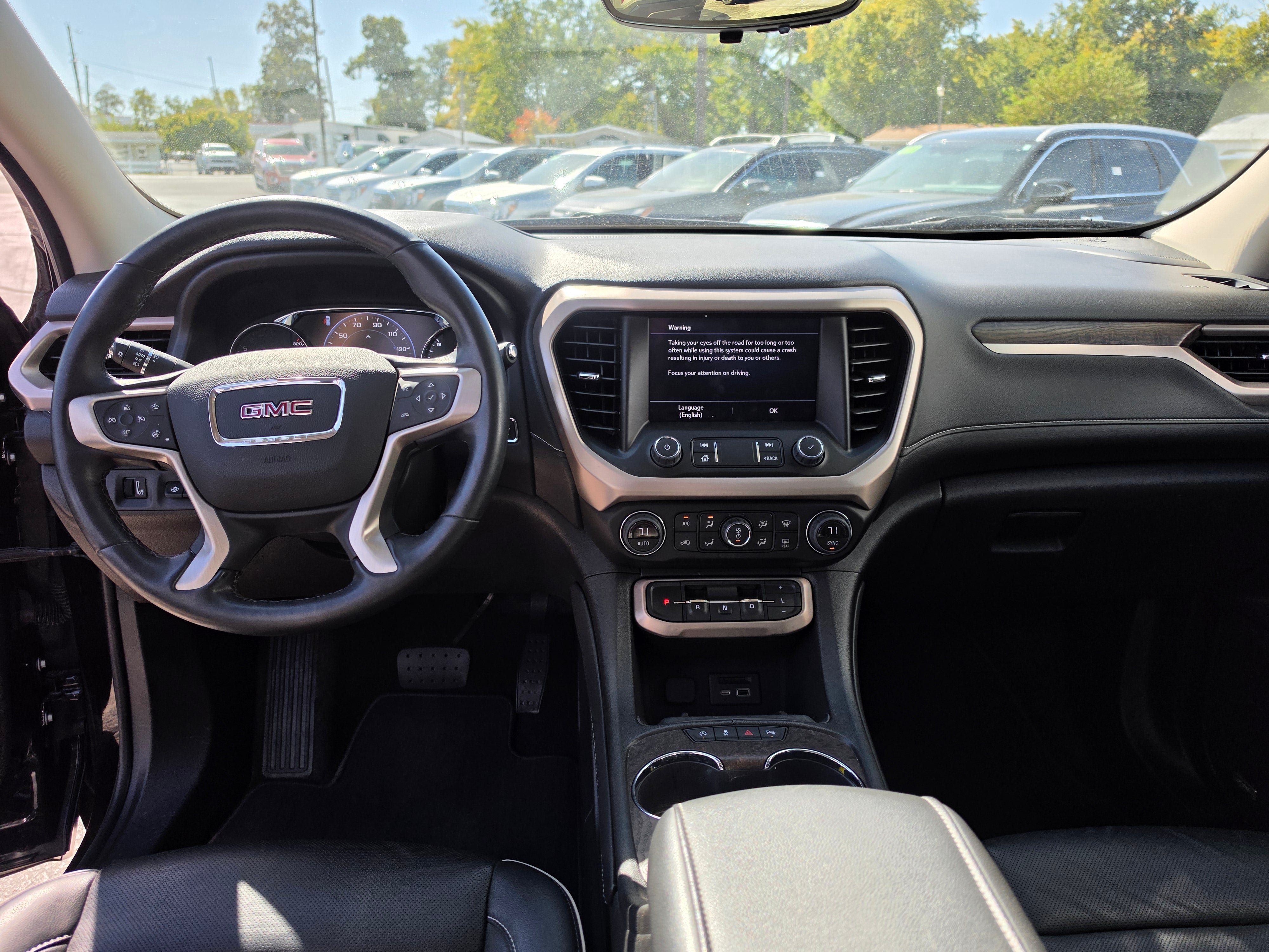 Used 2023 GMC Acadia Denali w/ Denali Ultimate Package AWD/4WD image 10