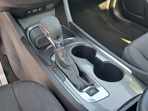 Used 2022 Chevrolet Malibu LT FWD image 20