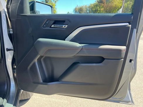 Used 2023 Chevrolet Colorado Z71 w/ Z71 Convenience Package 2 AWD/4WD image 30