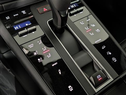 New 2026 Porsche Macan S image 34