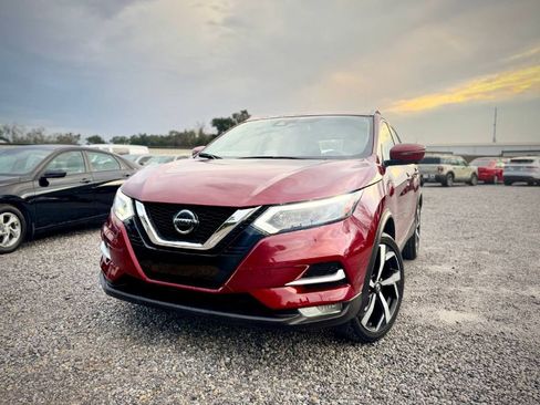 Used 2022 Nissan Rogue Sport SL w/ Premium Package image 1