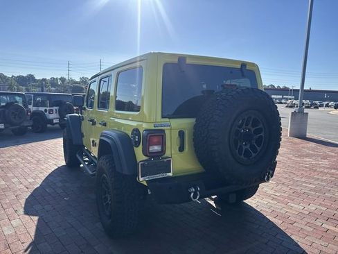 Used 2022 Jeep Wrangler Unlimited Sport w/ Xtreme Recon 35" Tire Package AWD/4WD image 15