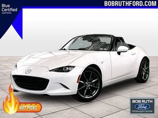 Used 2018 MAZDA MX-5 Miata Grand Touring RWD video 1