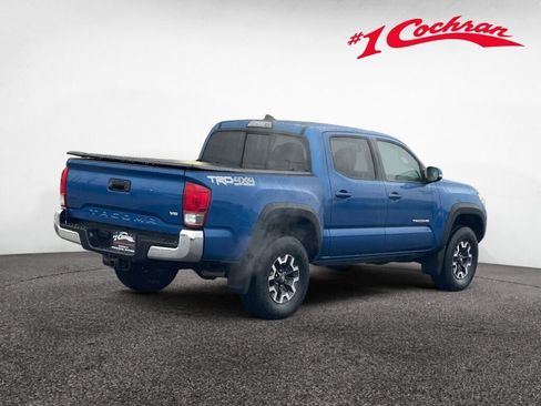 Used 2016 Toyota Tacoma TRD Off-Road w/ Towing Package image 17