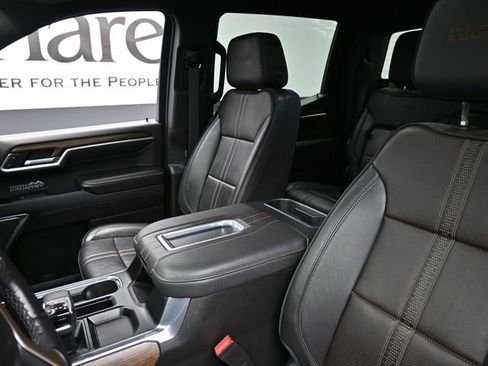 Used 2022 Chevrolet Silverado 1500 High Country w/ High Country Premium Package image 16