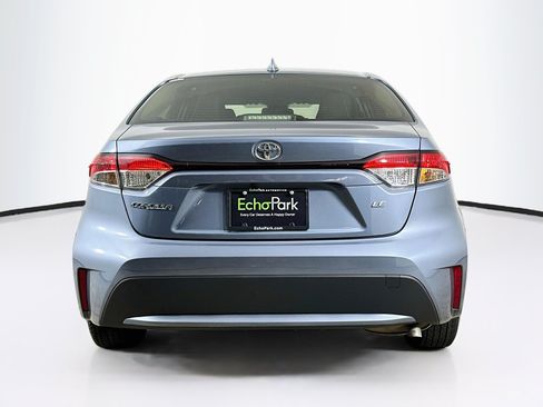 Used 2022 Toyota Corolla LE FWD image 7