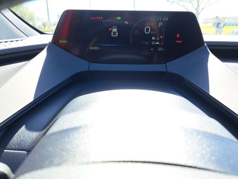 Used 2025 Toyota Prius LE image 24