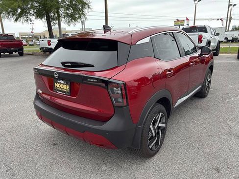 Used 2026 Nissan Kicks SV w/ Illumination Package FWD image 5