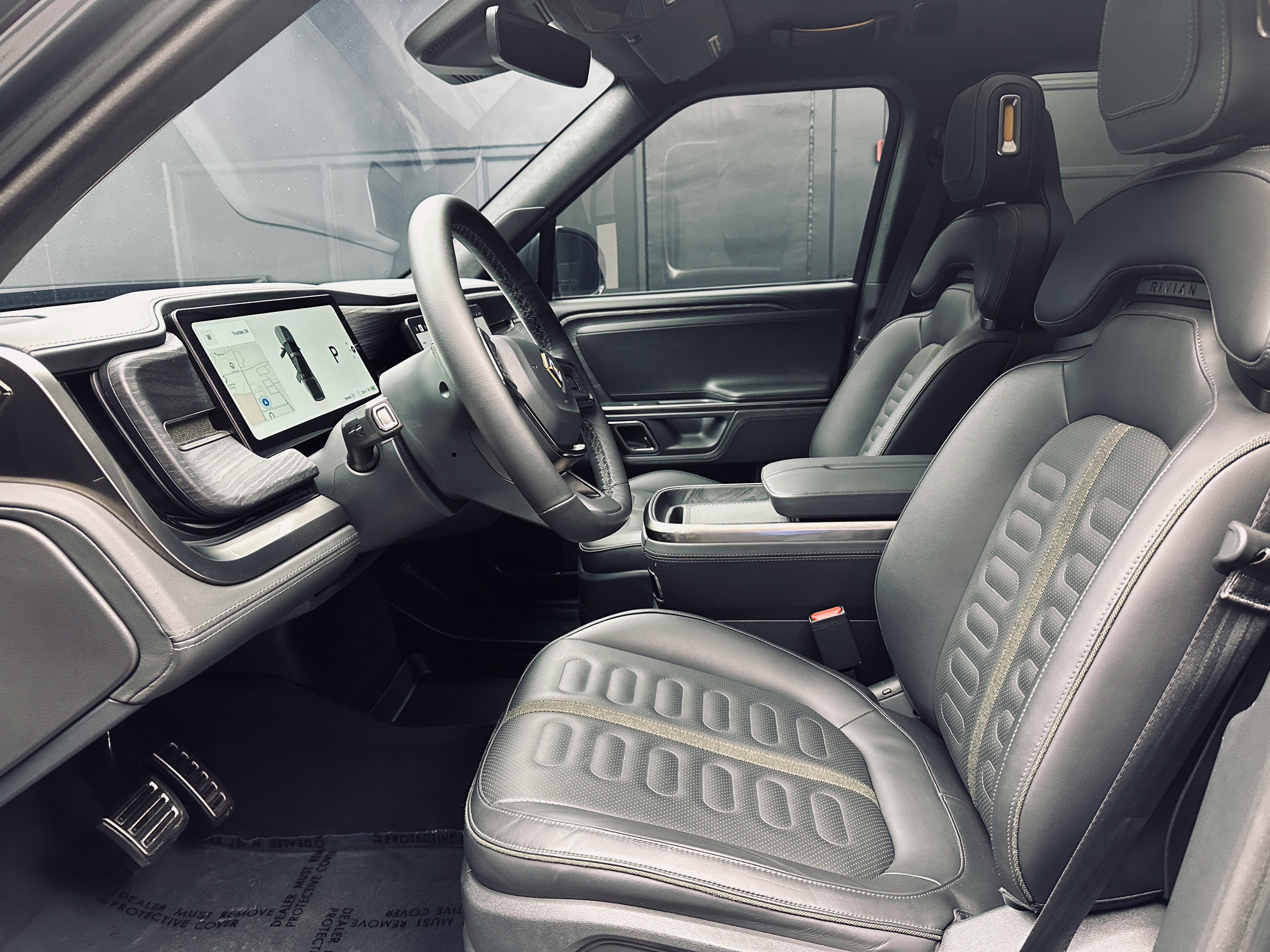 Used 2024 Rivian R1T Adventure Dual AWD/4WD image 18