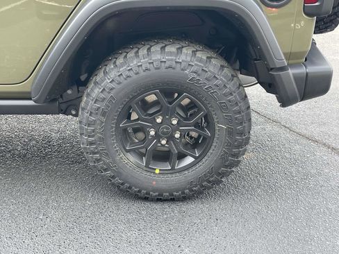 New 2026 Jeep Wrangler Unlimited Sport AWD/4WD image 31