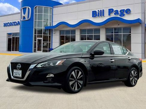 Used 2022 Nissan Altima 2.5 SL image 2