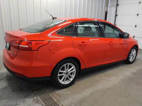 Used 2017 Ford Focus SE FWD image 10