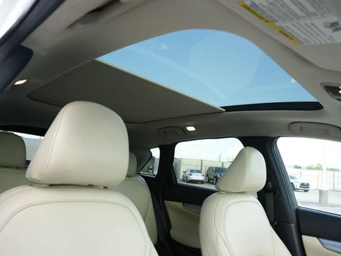 Used 2020 INFINITI QX50 Luxe w/ Navigation Package image 22