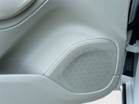 Used 2022 Volvo XC90 T5 Momentum w/ Advanced Package image 25