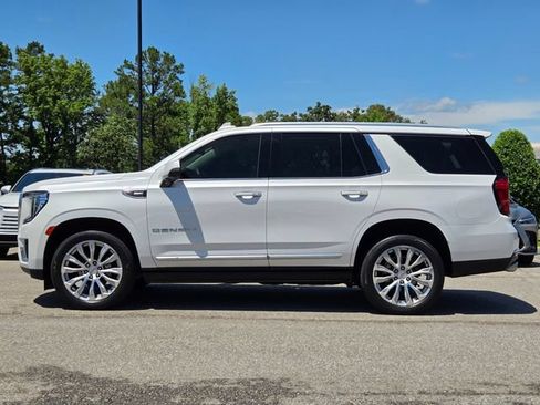 Used 2022 GMC Yukon Denali AWD/4WD image 2