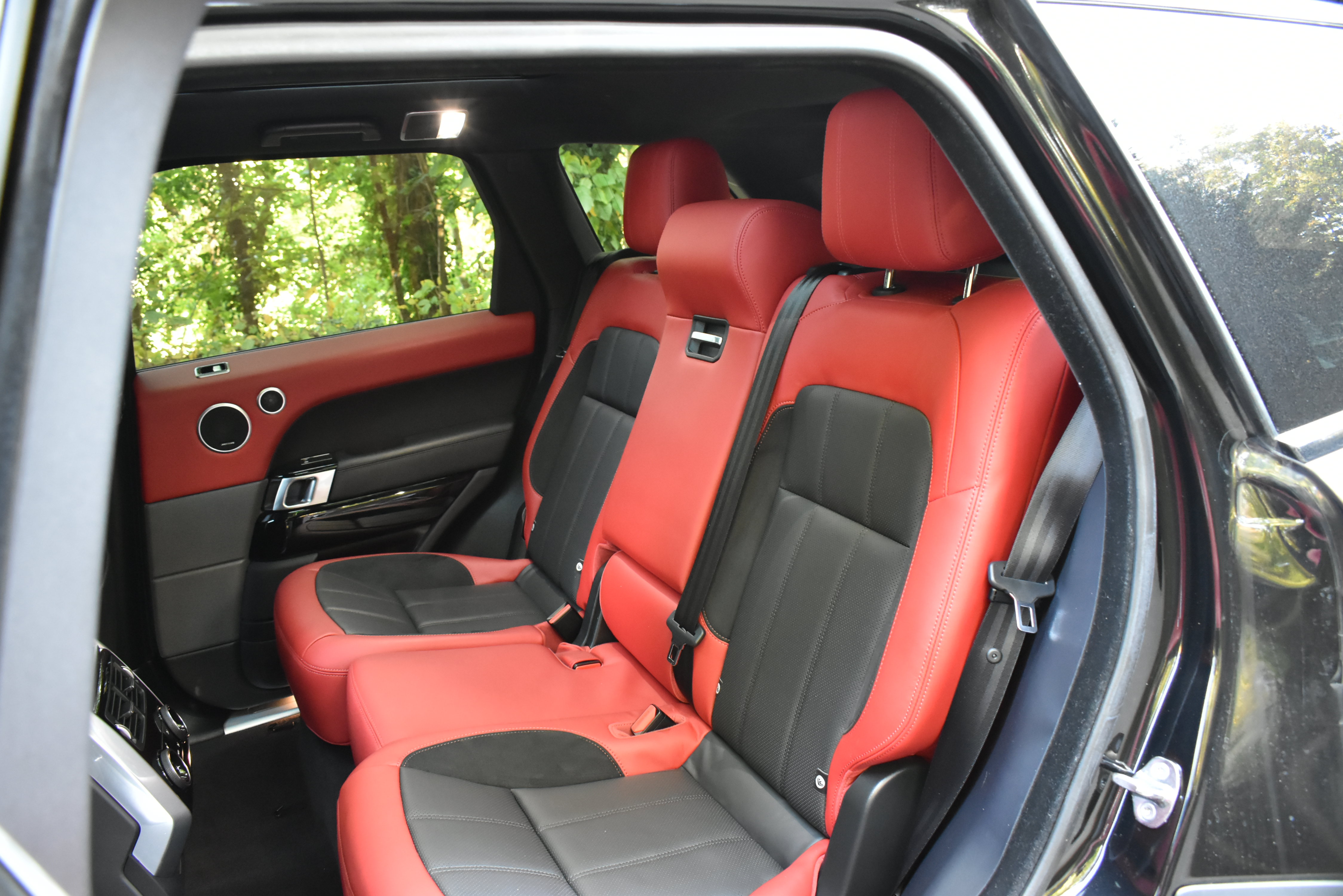 Used 2021 Land Rover Range Rover Sport HST AWD/4WD image 21