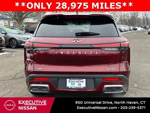 Used 2024 INFINITI QX60 Sensory image 3