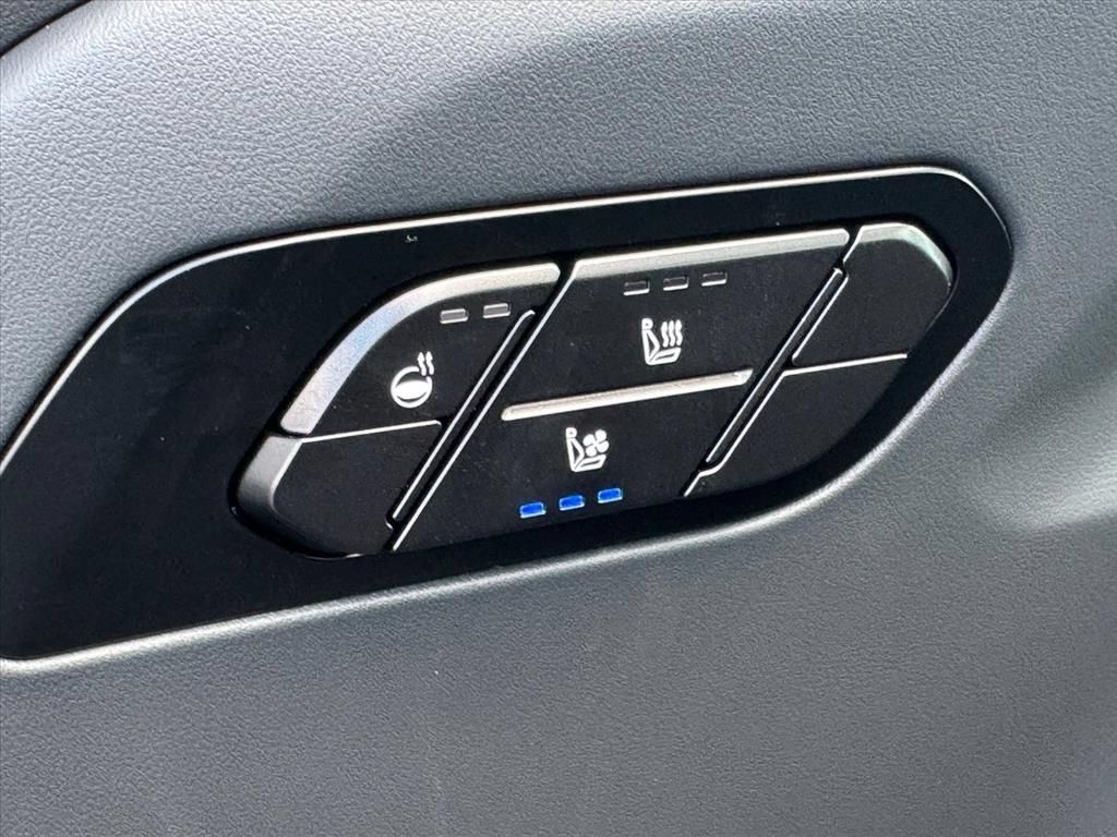 Certified 2027 Kia Telluride EX X-Line w/ Towing Package AWD/4WD image 16