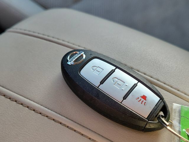 Used 2020 Nissan Rogue Sport SV AWD/4WD image 36