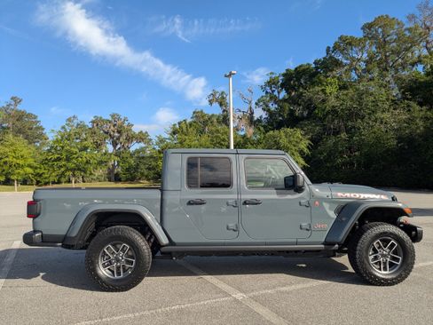 New 2026 Jeep Gladiator Mojave image 3