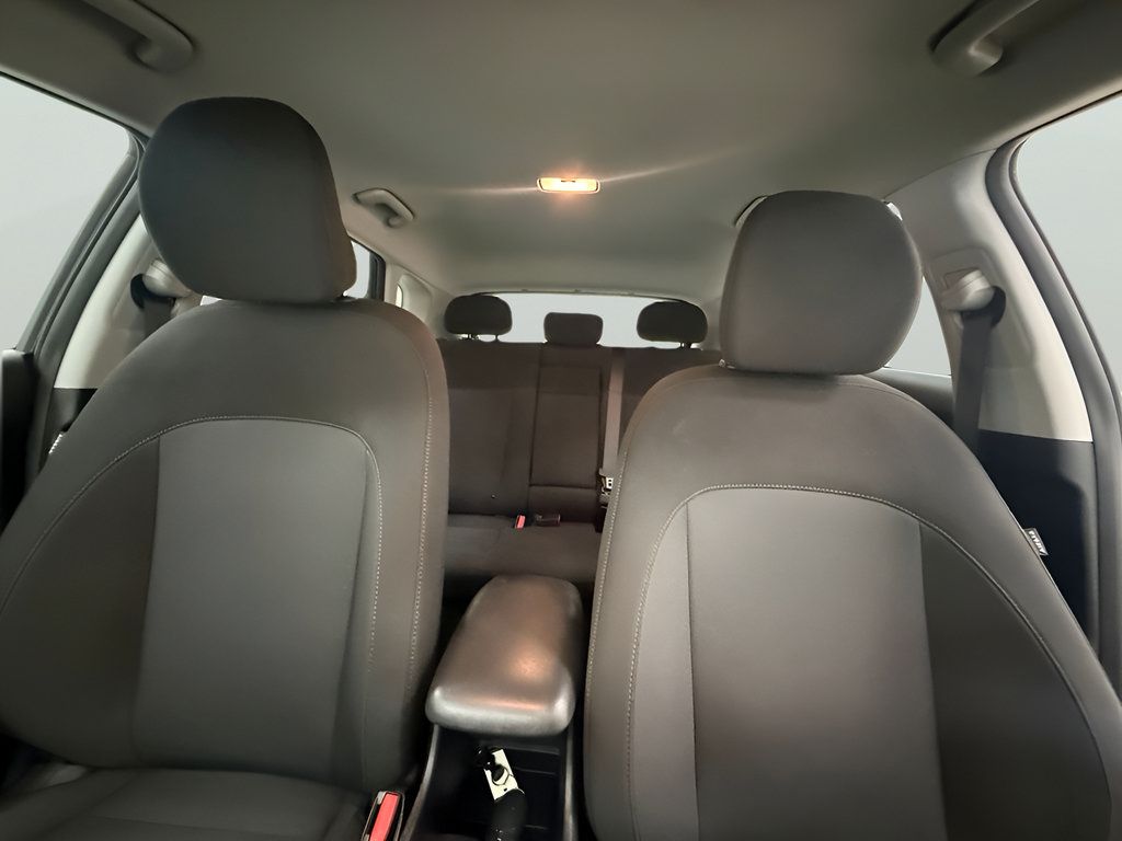 Used 2024 Hyundai Kona SEL AWD/4WD image 15