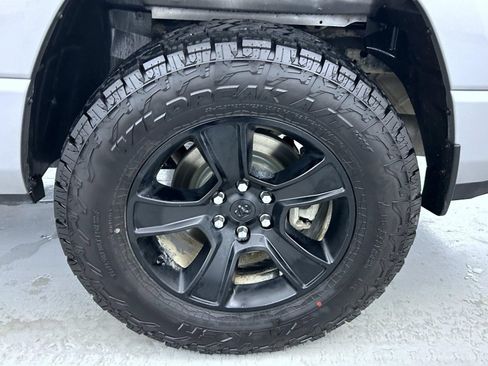 Used 2024 RAM 1500 Big Horn AWD/4WD image 23