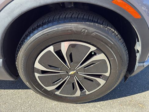 Used 2024 Chevrolet Blazer EV LT image 36