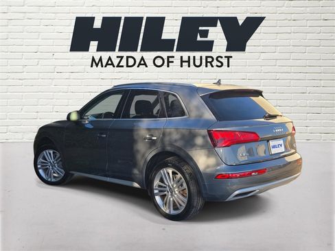 Used 2018 Audi Q5 Prestige w/ Prestige Package image 4