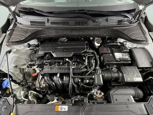 Used 2022 Hyundai Kona SE FWD image 36