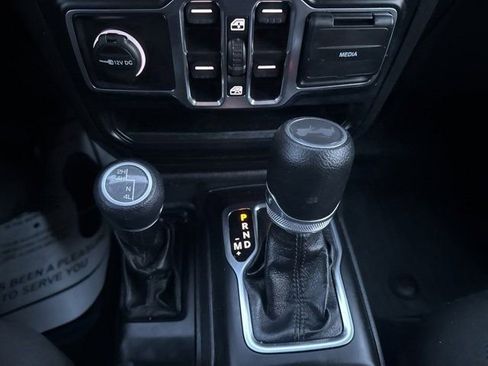 Used 2022 Jeep Wrangler Unlimited Sport image 26