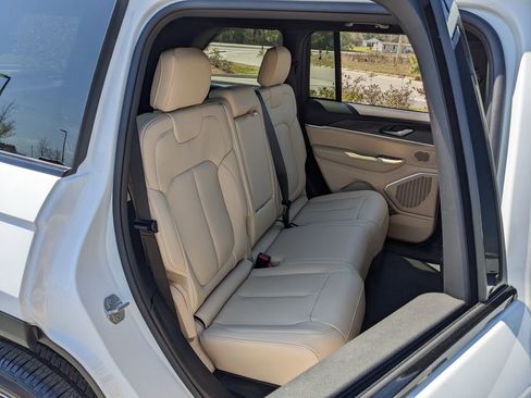 New 2026 Jeep Grand Cherokee Limited image 44